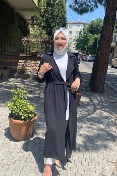 Apolet detaylı kemerlı kap Siyah