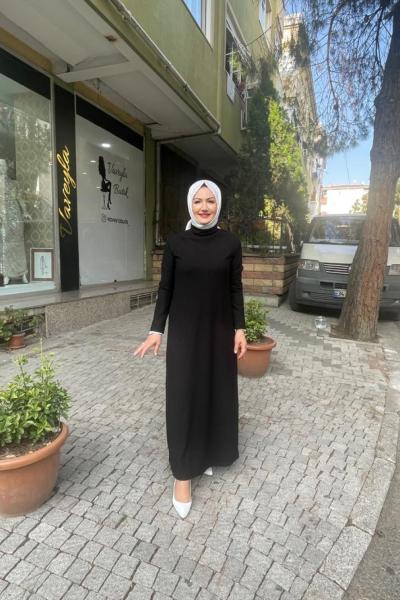 Balıkcı yaka örme elbise  Siyah
