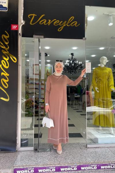 Biyeli sandy elbise Taba