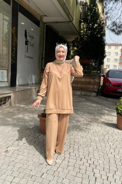 Dantel detaylı pantolonlu takım Taba