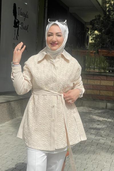 Dantel detaylı ceket Ekru