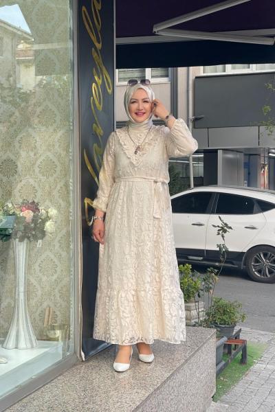 Dantelli önden dügmeli elbıse  Bej