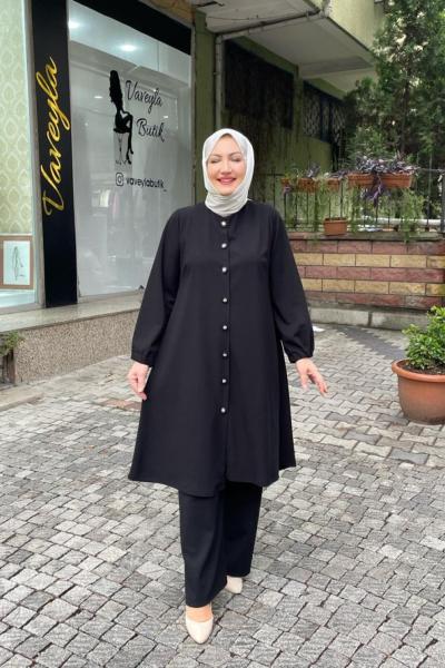 Dügme detaylı pantolun takım Siyah
