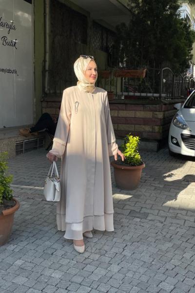 Etek ve kol ucu şifon taşlı ferace Bej