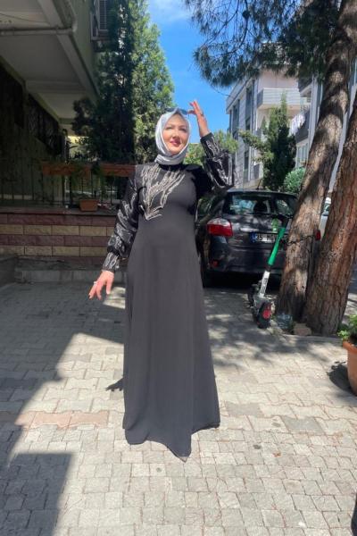 Kolları organze ve taş detaylı abiye elbise Anadolu Siyahı