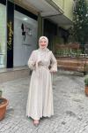 Kolları yakası payet detaylı abaya Bej