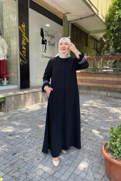 Kolu dantel detaylı taşlı ferace Siyah