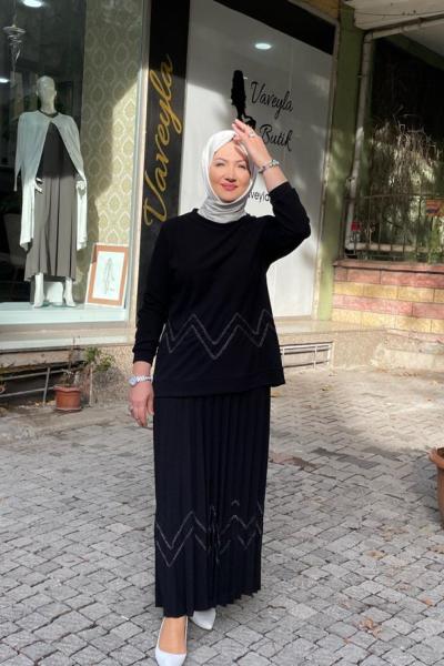 Nakış desenlı eteklı takım Siyah