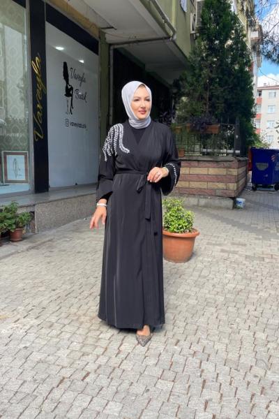 Omuzu ve kol ucu taşlı abaya Anadolu Siyahı