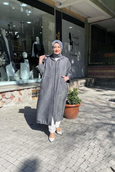 Önden cızgı ve kol detaylı kap Siyah