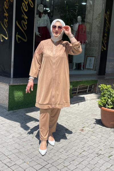 Önden fermuarlı pantolonlu takım Sütlü Kahve