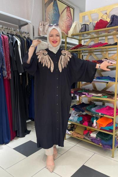 Önleri işlemeli pullu kap Siyah