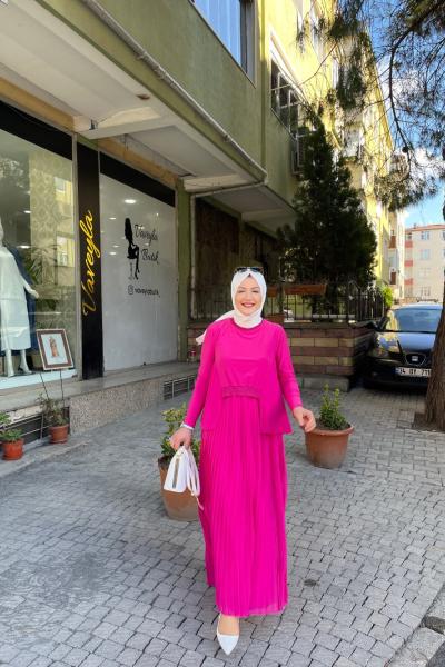 Önü Ribanalı Piliseli Elbise Pembe