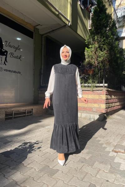 Önü saten kabartma model kolsuz elbıse Siyah