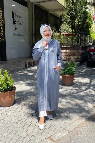 Önü ve cebi fermuarlı kapşonlu kap Mavi