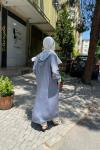Önü ve cebi fermuarlı kapşonlu kap Mavi