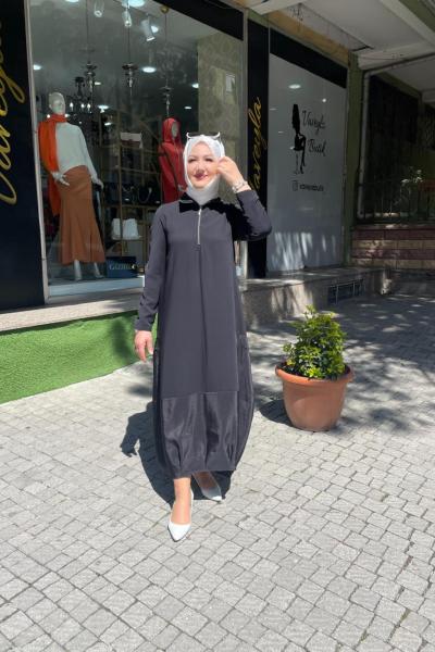 Önünde fermuar detaylı elbise Siyah