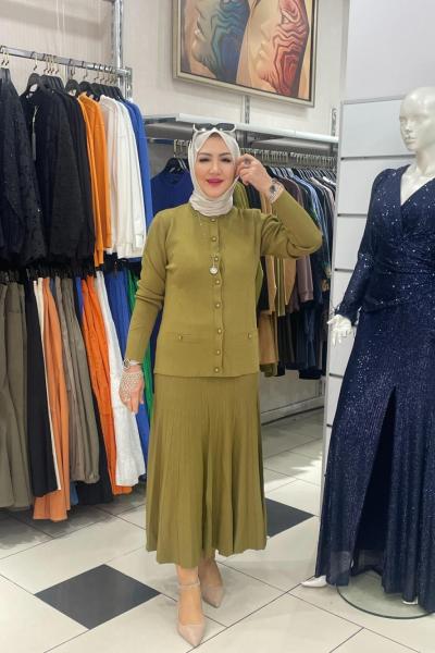 Piliseli eteklı takım Yağ Yeşili