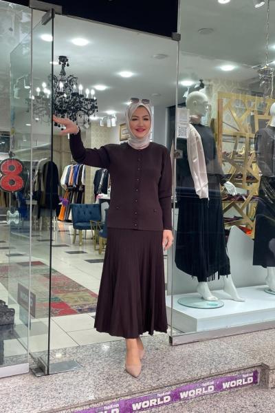 Piliseli eteklı takım Acı Kahve