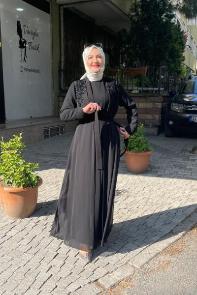 Şifon detaylı 2 omuzu taşlı abaya Siyah