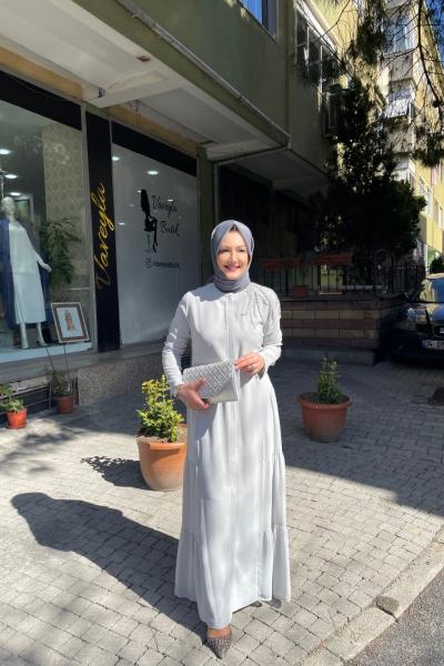 Sol Omuzu Parıltı İşlemeli Eteği Kat Kat Detaylı Abaya Gri