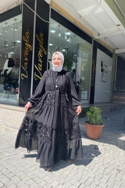 Tül ve motif detaylı abaya Anadolu Siyahı