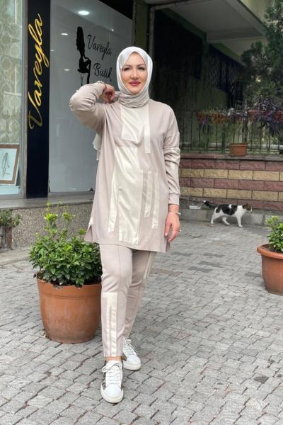 Tuniği ve pantolonu deri detayli çelik pantolonlu  takım Bej