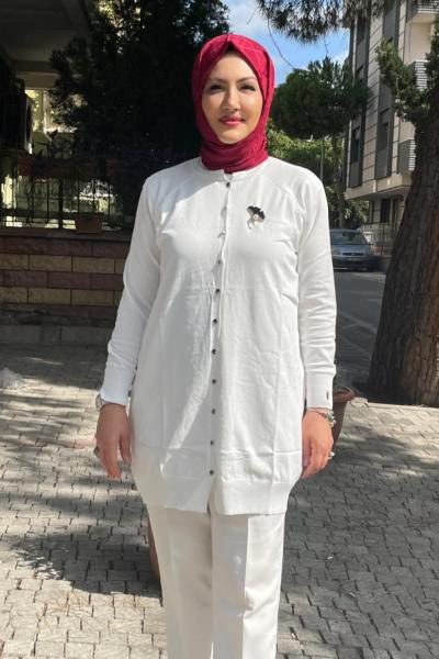 Yaka ineli kısa hırka Beyaz Siyah