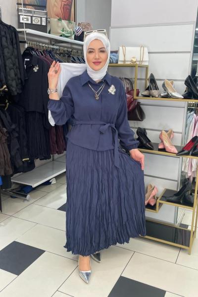 Yakası ıgnelı eteklı takım Açık Mavi