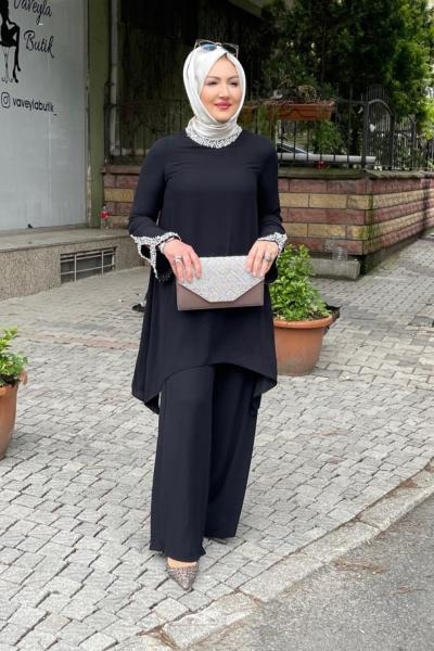 Yakası kol ucu inci işlemeli pantolonlu takım Siyah