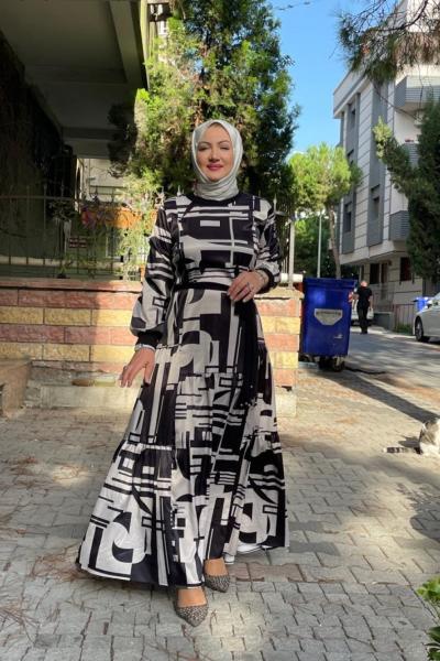 Yakası ve kolları çelik garni desenlı elbıse Siyah