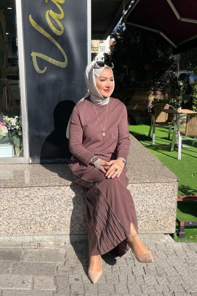 Yanlarından fermuarlı elbıse Kahverengi